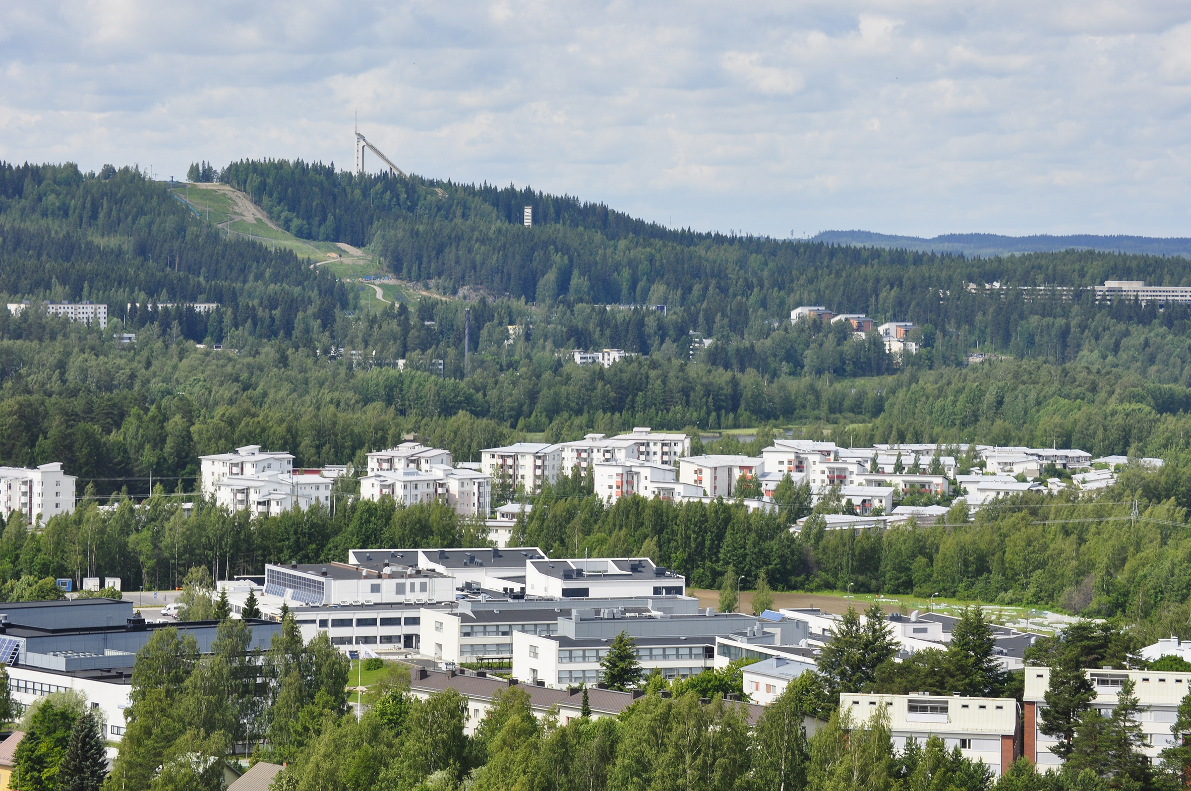 Näkymä Jyväskylän Harjun tornista kaupunkiin