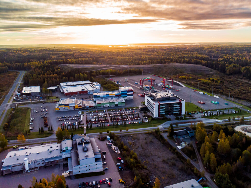 Kalmar vauhdittaa tuotekehitystään Telian 5G-privaattiverkon avulla